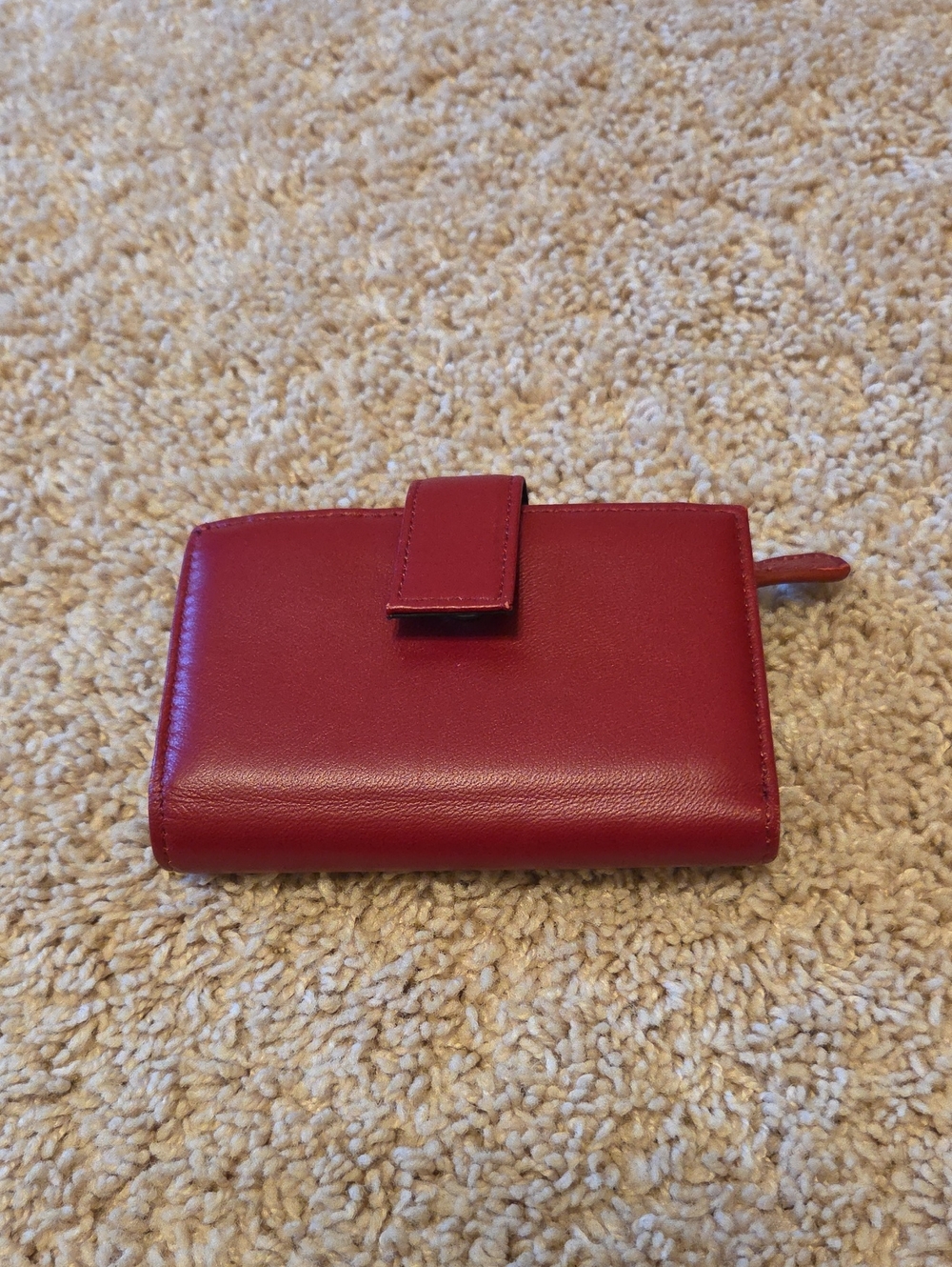 Source Unknown Red Women's Zip Wallet
